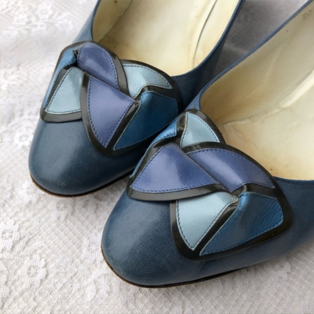 Vintage Bruno Magli High Heels with Knot Detail - Picture 5 of 15